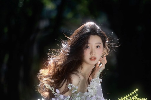 肖战拍摄幕后：女导演第一视角下的高清瞬间