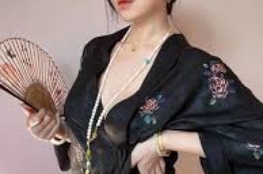 揭开“反特片”的经典面纱：10部谍战电影排名大揭秘
